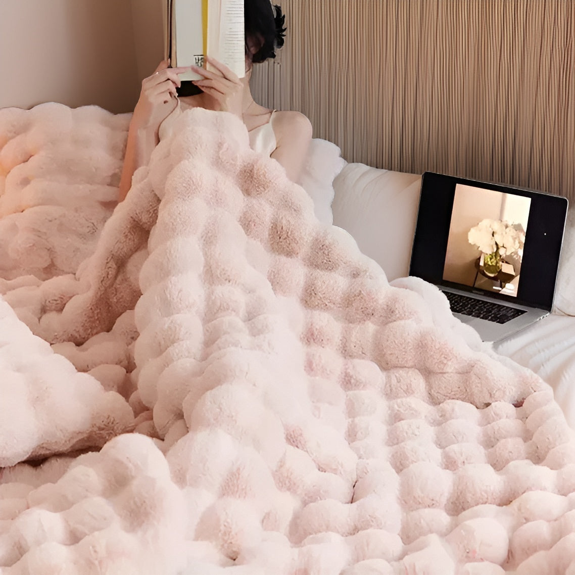Fleece Blanket – Soft Travel and Home Blanket for Sofa and Bed