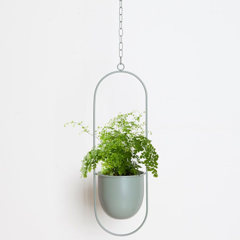Hanging Planter – Elegant Metal Indoor and Outdoor Plant Pot with Chain