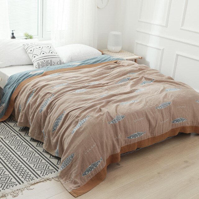 Japanese Soft Fleece Throw Blanket for Cozy Comfort