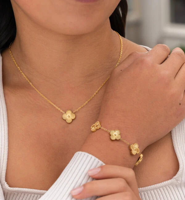 Refined Elegant Style Clover Accessory Set