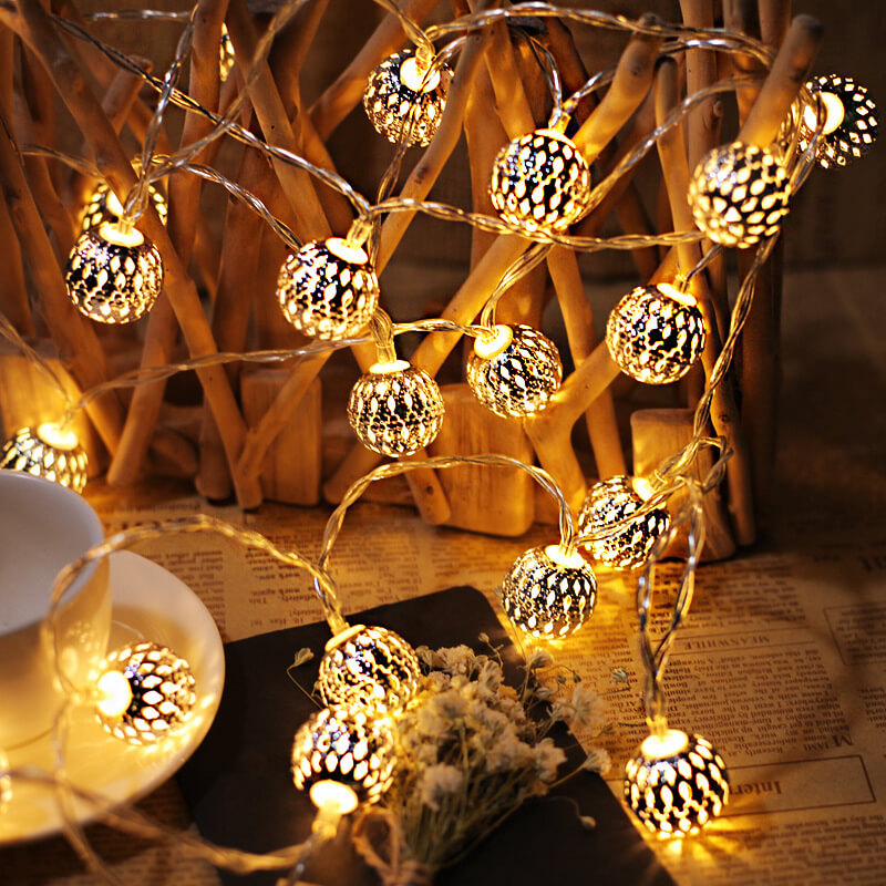 Solar-Powered Metal Globe String Lights for Outdoor Lighting