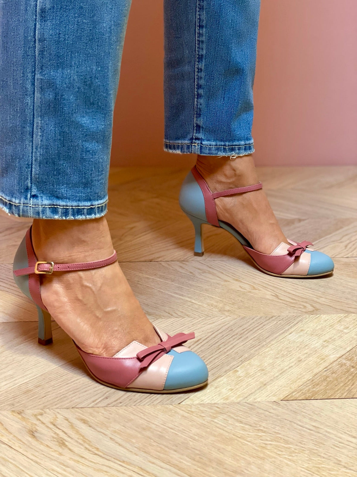 Women's Low-Heeled Ankle Strap Pumps