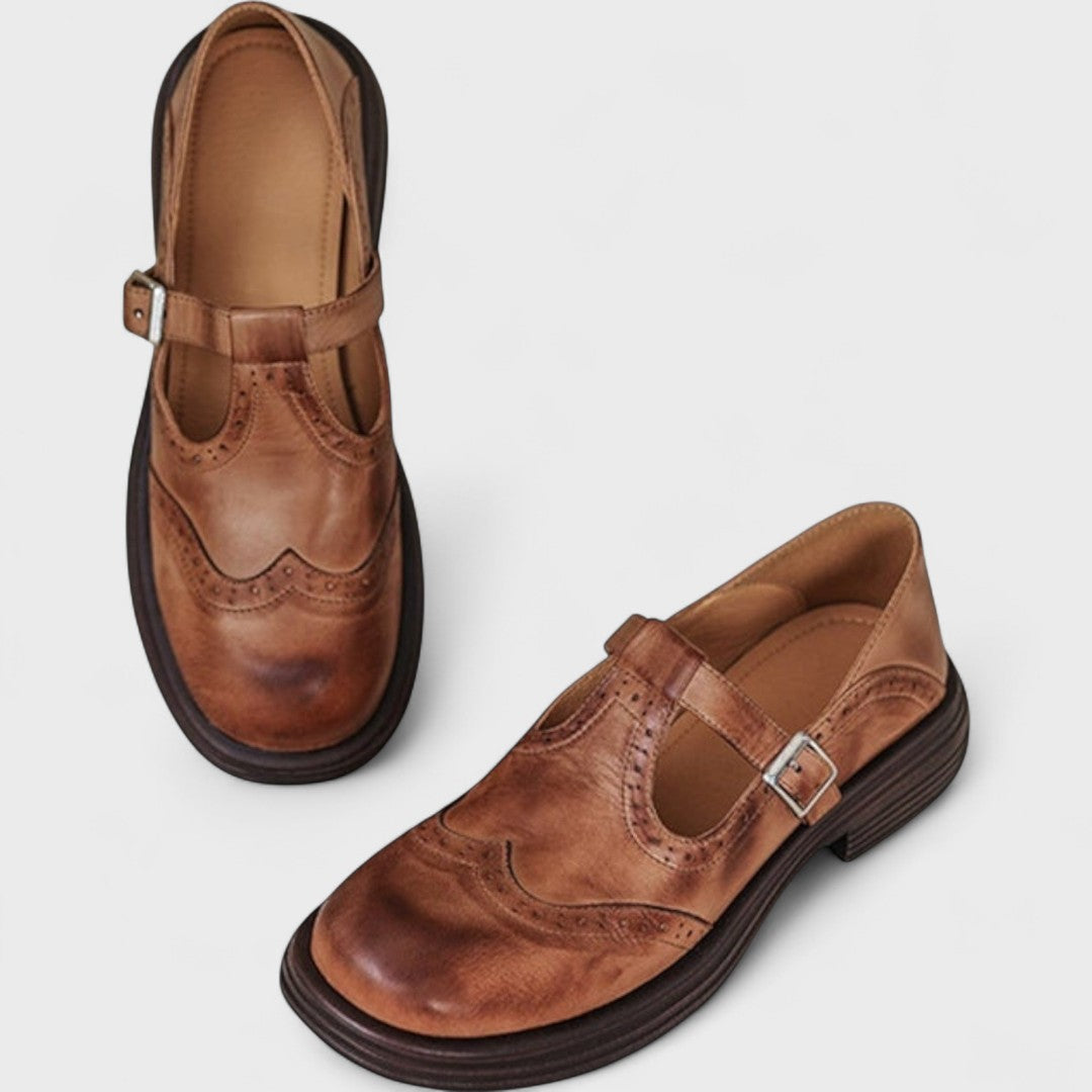 Women's Round Toe Single Strap Wingtip Shoes | Buckle