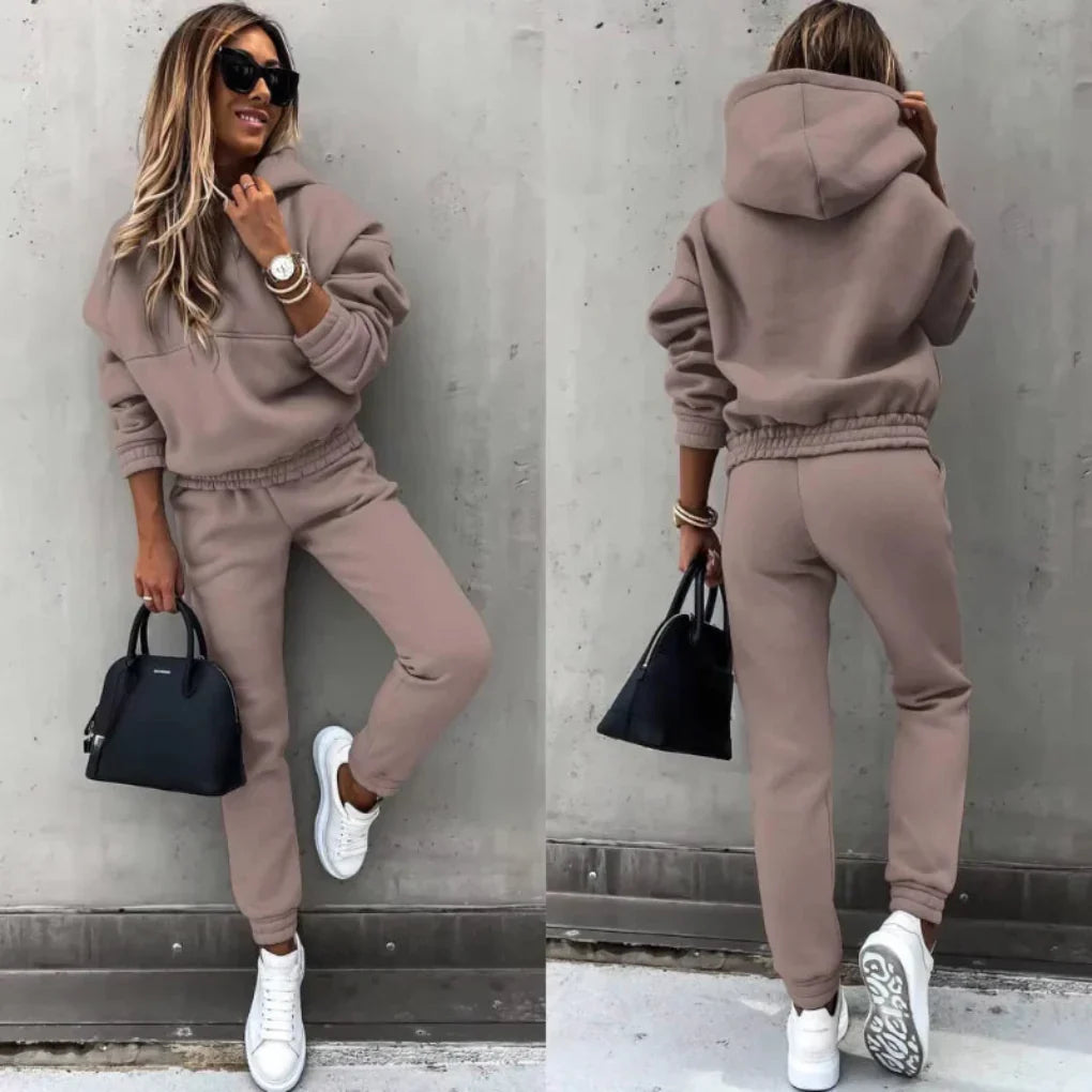 Women's Sporty Tracksuit – Winter Active Layer