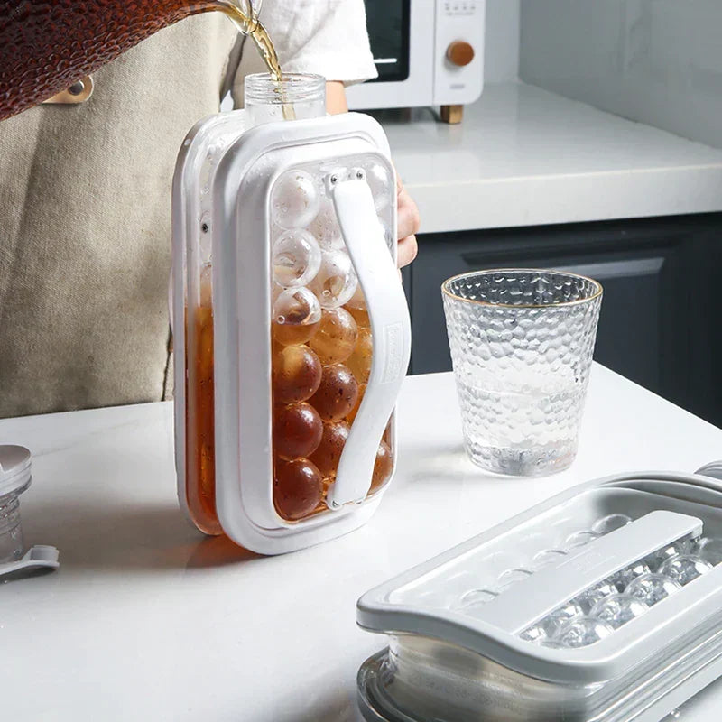 17-Grid Spherical Ice Cube Maker Bottle