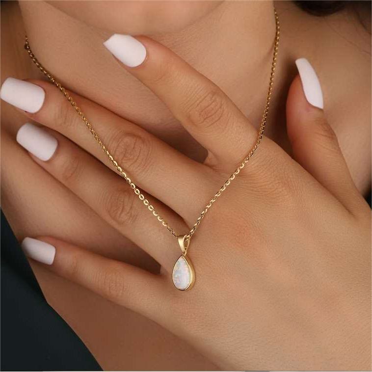 18K Natural Opal Teardrop Pendant Necklace