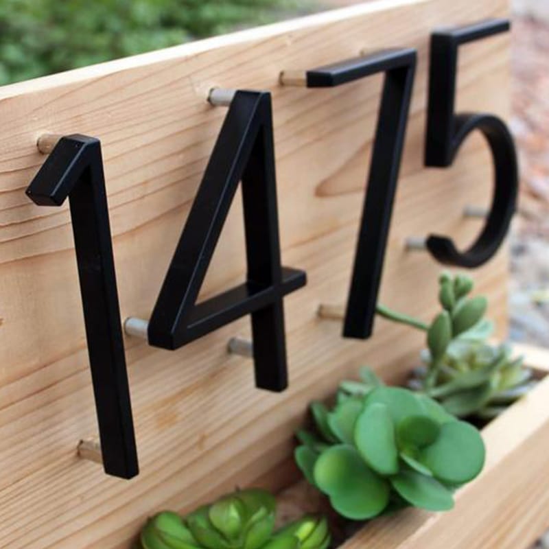 5-Inch Modern Floating House Numbers and Letters in Zinc Alloy for Outdoor Wall Decor