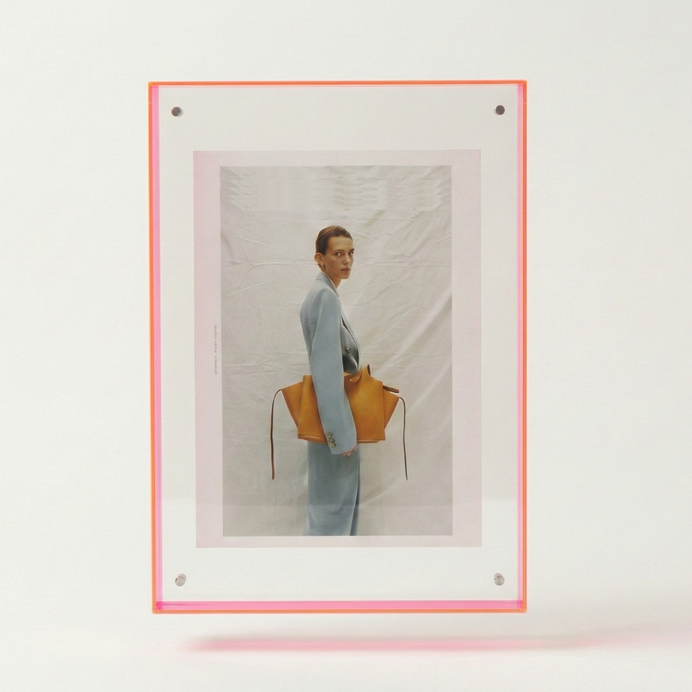 Acrylic Photo Frame with Vibrant Edges for Modern Wall Decor