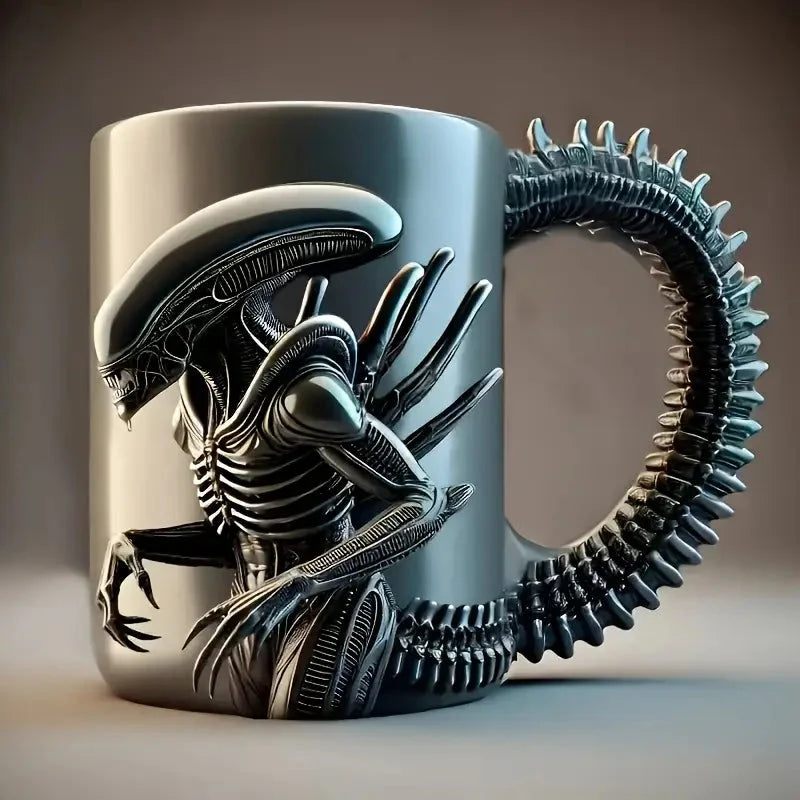 Alien Creature Collectible Mug – Sci-Fi Horror Themed Drinkware