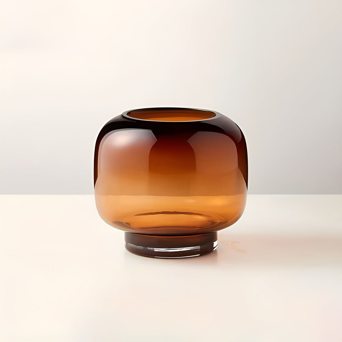 Amber Glass Vase – Minimalist Decorative Transparent Design for Flowers, Hydroponics and Modern Living Spaces