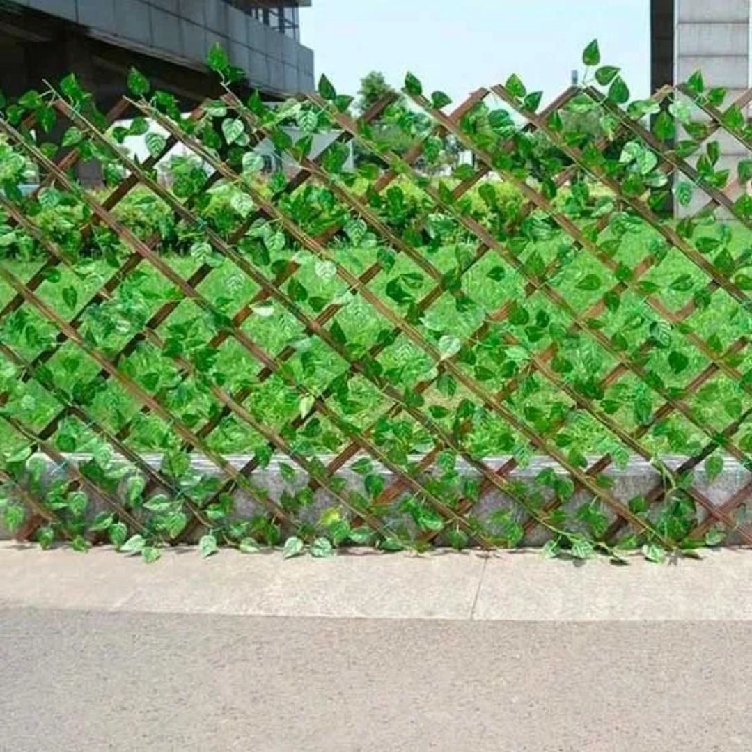 Artificial Ivy Privacy Hedge in Green for Immediate Privacy