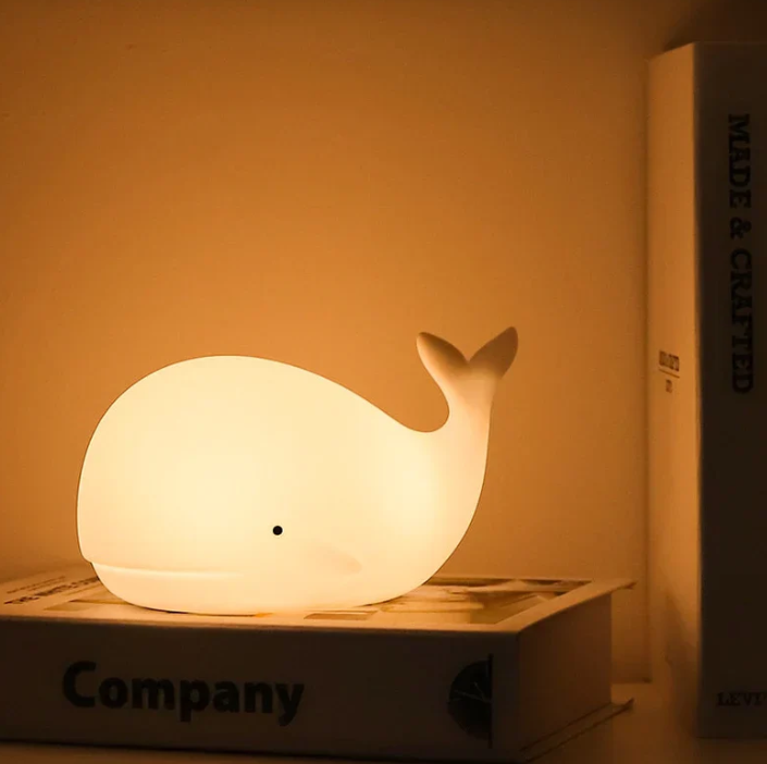 Charming Color-Changing Whale Night Light - Magical Atmosphere