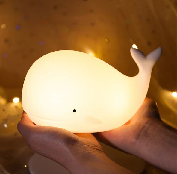 Charming Color-Changing Whale Night Light - Magical Atmosphere