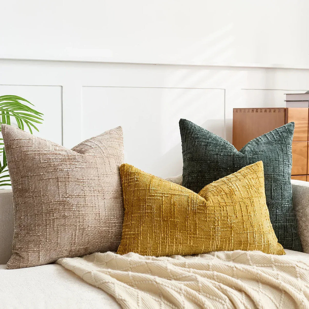 Chenille Sofa Cushion Cover - Soft Solid-Colour Finish | Elegant Decoration for Living Room and Bedroom