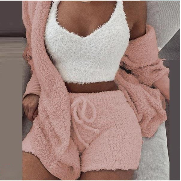 Comfortable 3-Piece Set - Warm and Elegant for Any Occasion