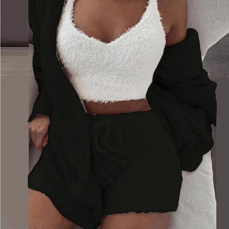Comfortable 3-Piece Set - Warm and Elegant for Any Occasion