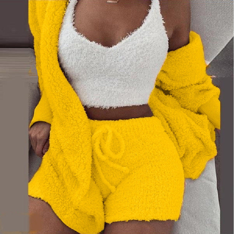 Comfortable 3-Piece Set - Warm and Elegant for Any Occasion