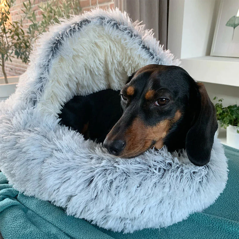 Comfortable Cave-Style Dog Bed with Non-Slip Base – Machine-Washable Plush Dog Cushion
