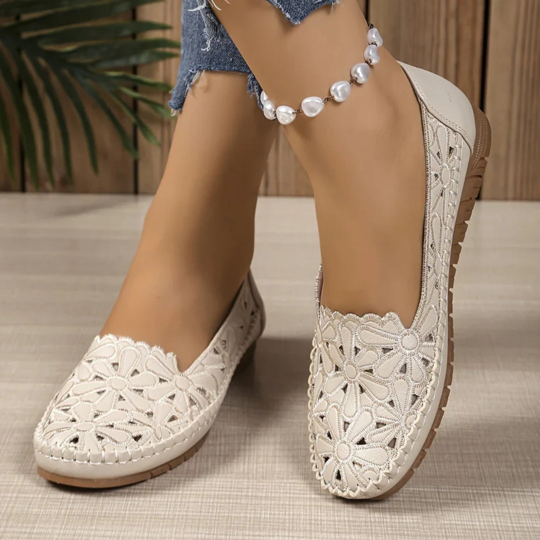 Comfortable Cutout Ballet Flats
