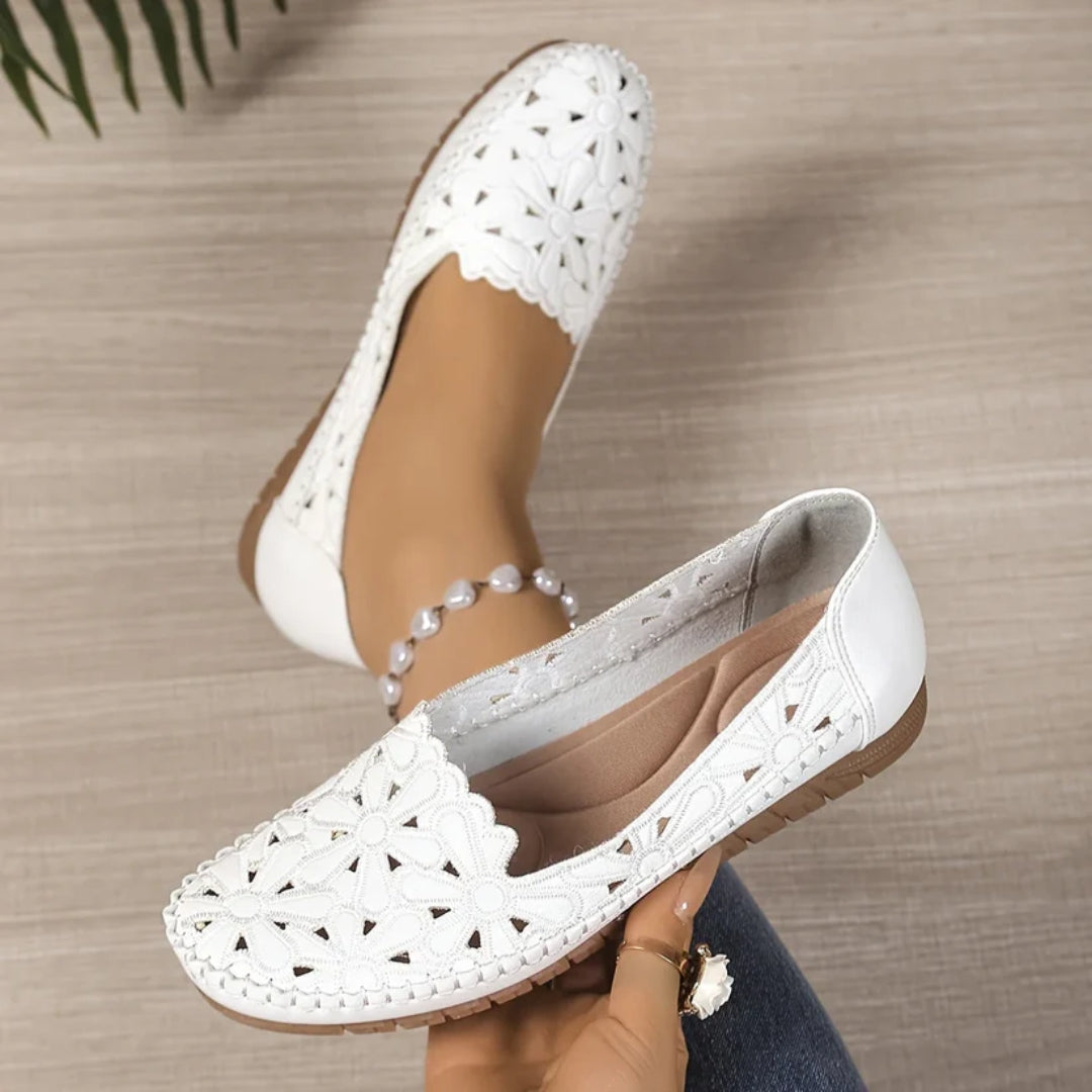 Comfortable Cutout Ballet Flats