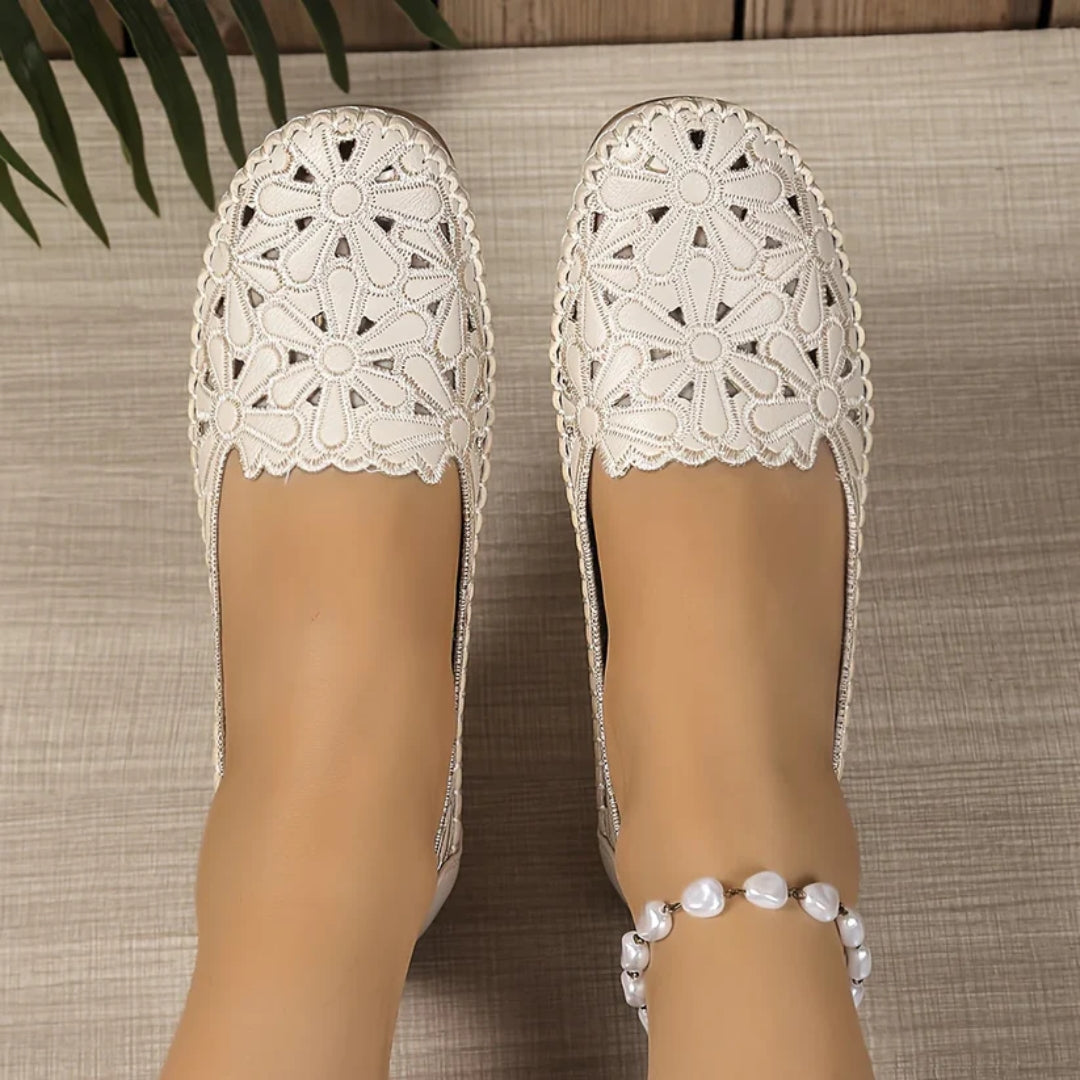 Comfortable Cutout Ballet Flats