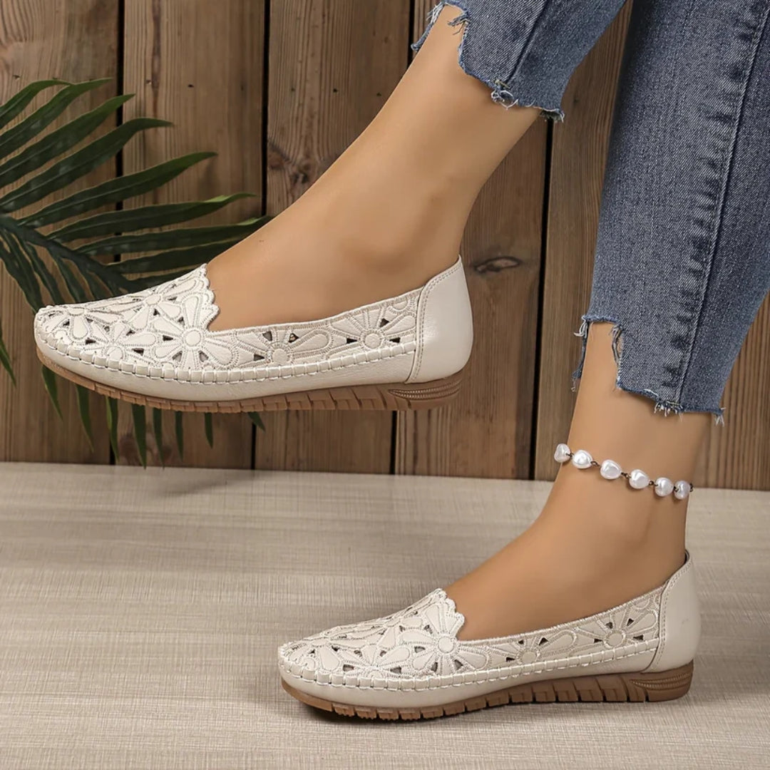 Comfortable Cutout Ballet Flats
