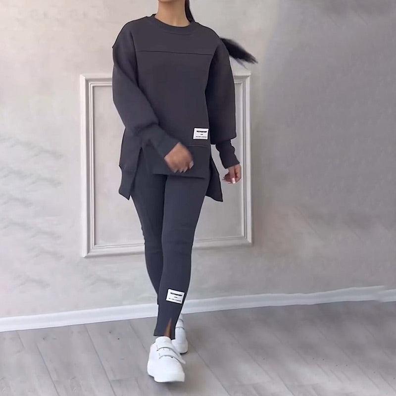 Comfortable Two-Piece Set Combining Comfort with Modern and Elegant Style