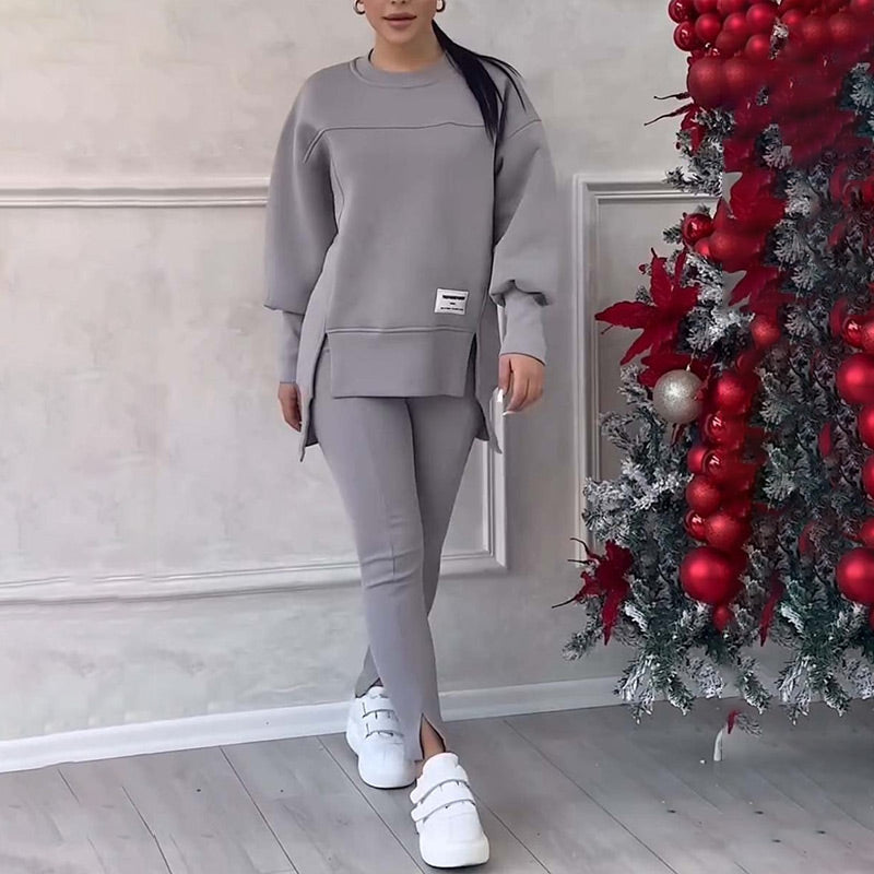 Comfortable Two-Piece Set Combining Comfort with Modern and Elegant Style