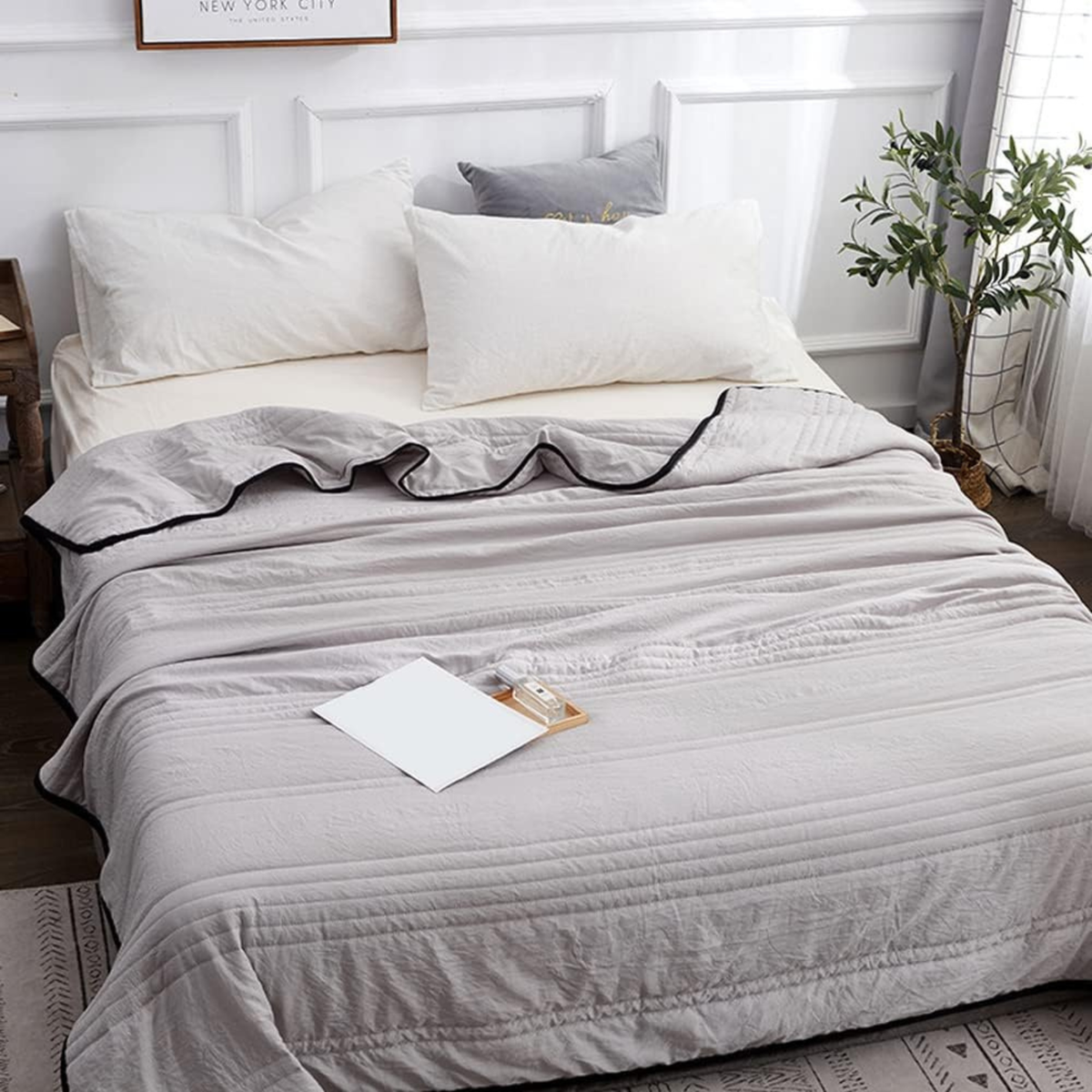 Cooling Blanket Keeps You Comfortable and Cool All Night