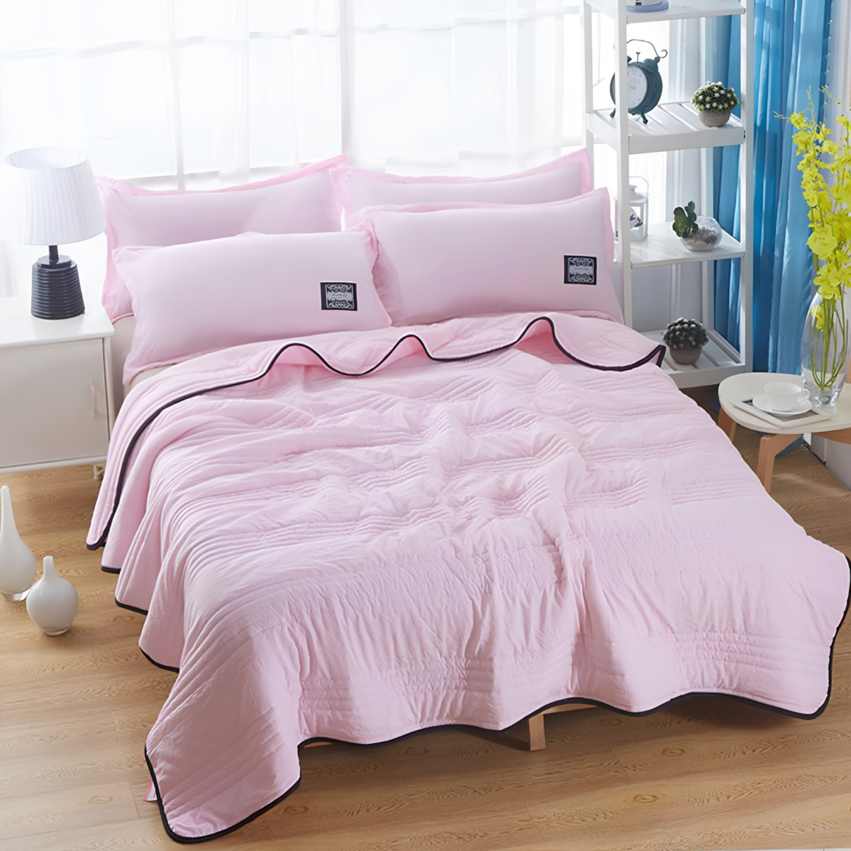 Cooling Blanket Keeps You Comfortable and Cool All Night