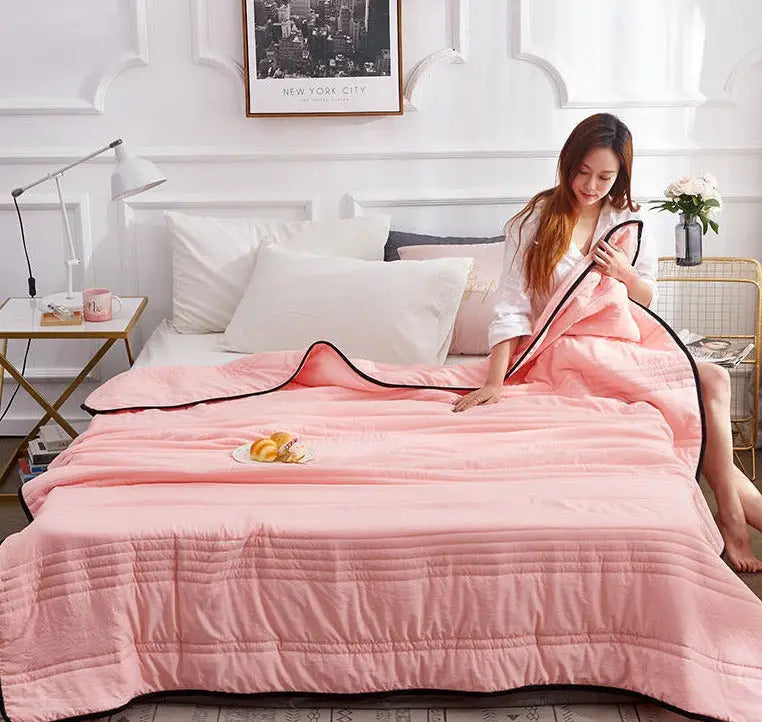 Cooling Summer Blanket | Lightweight and Breathable Bedding for Hot Nights