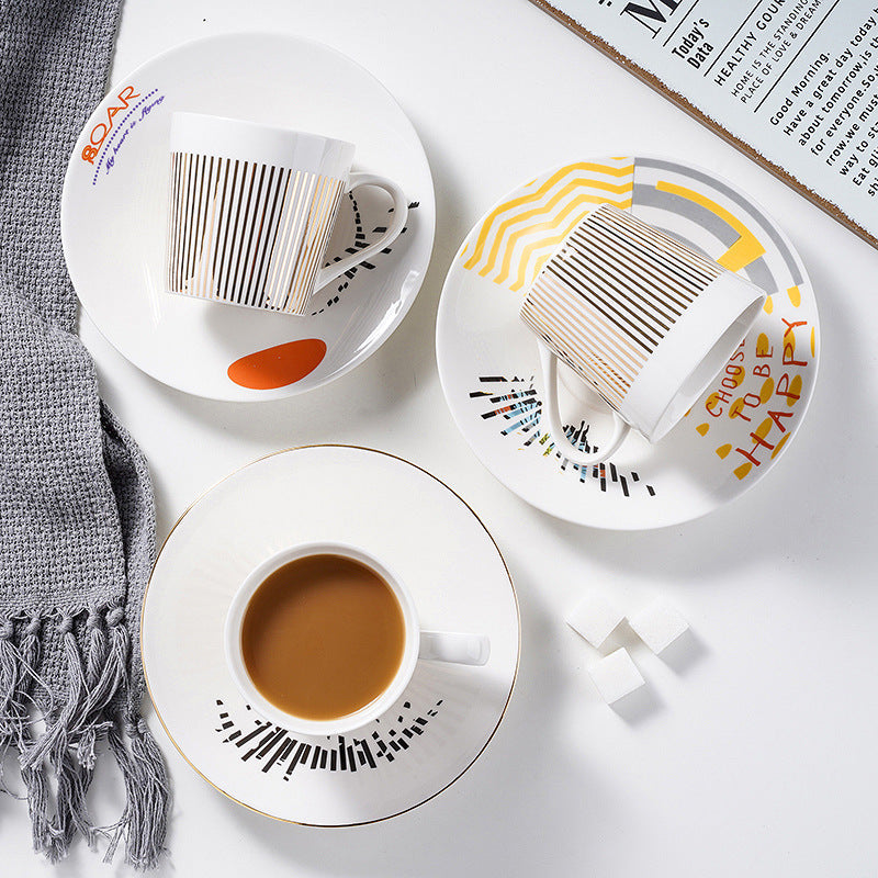 Creative Coffee Mug with Dynamic Mirror Reflection