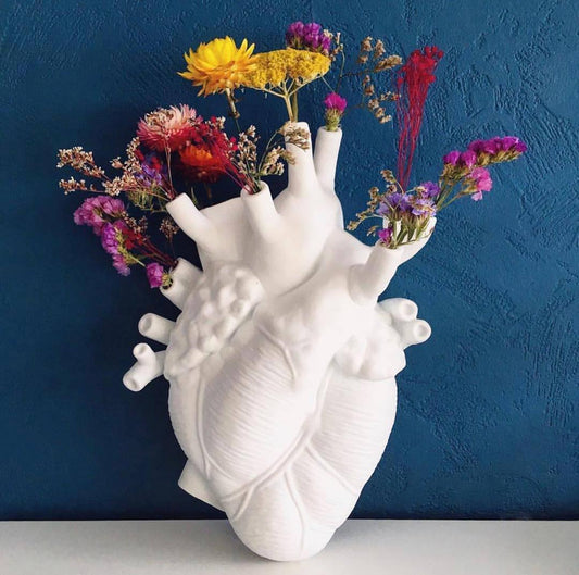 Creative Heart-Shaped Vase - Artistic and Stylish Home Decor
