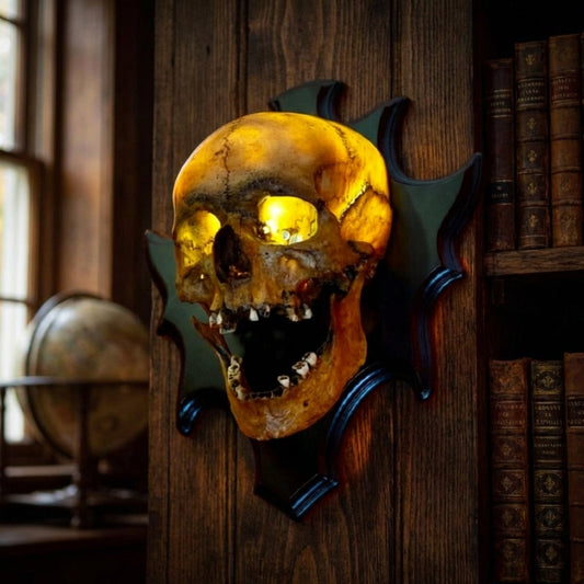Decorative Wall-Mounted Skull Lamp for Spooky Ambiance