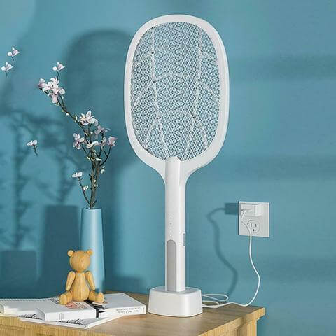 Electric Fly Swatter Racket – USB Rechargeable Insect Killer with LED Attractant Technology