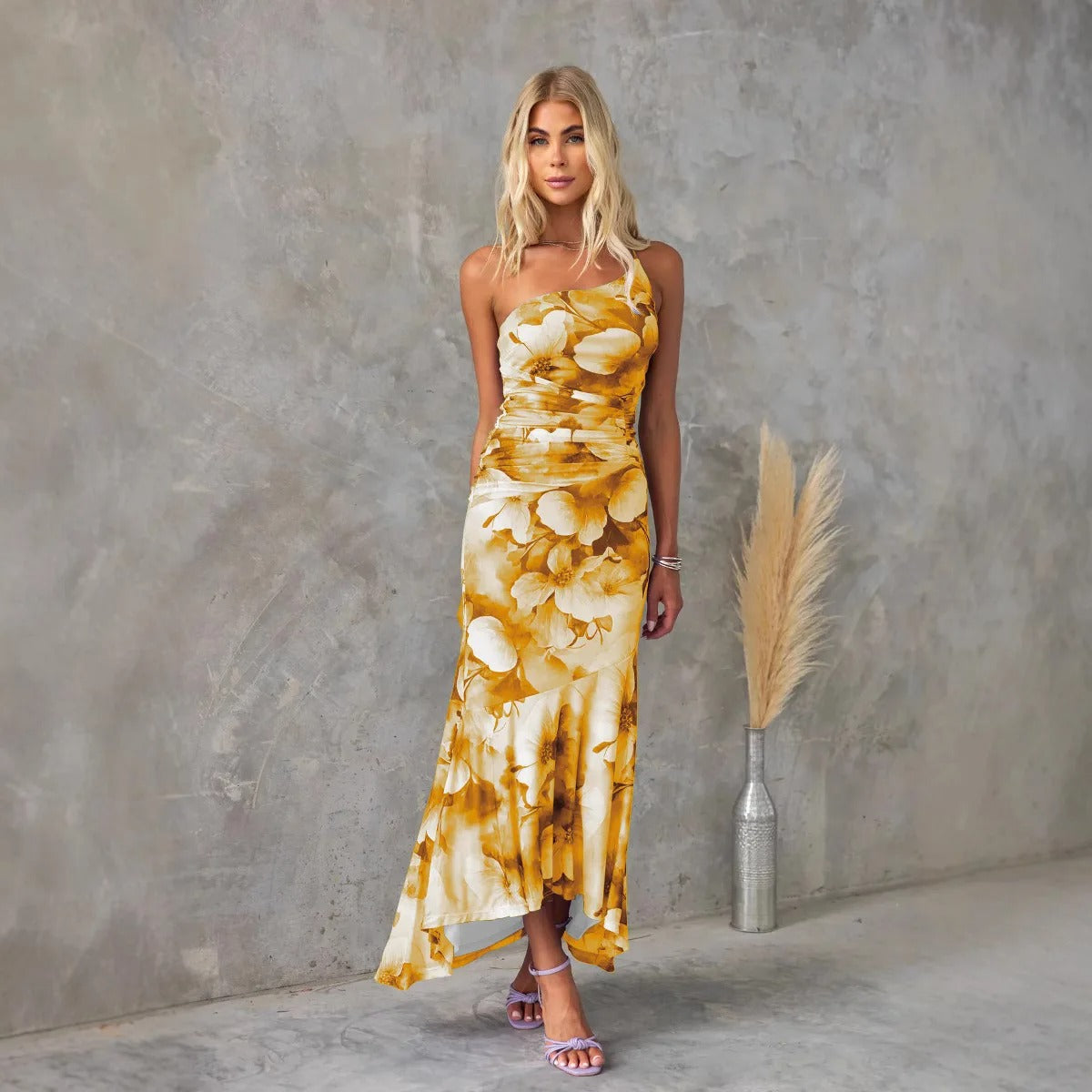 Elegant Floral Midi Dress for Warm Weather