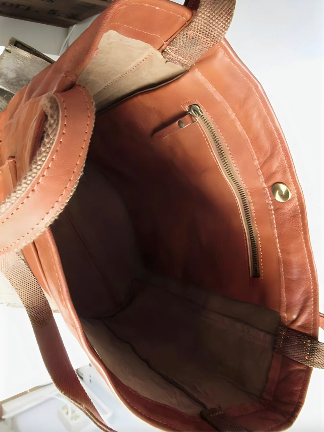 Elegant Handmade Spacious Leather Tote Bag for Women