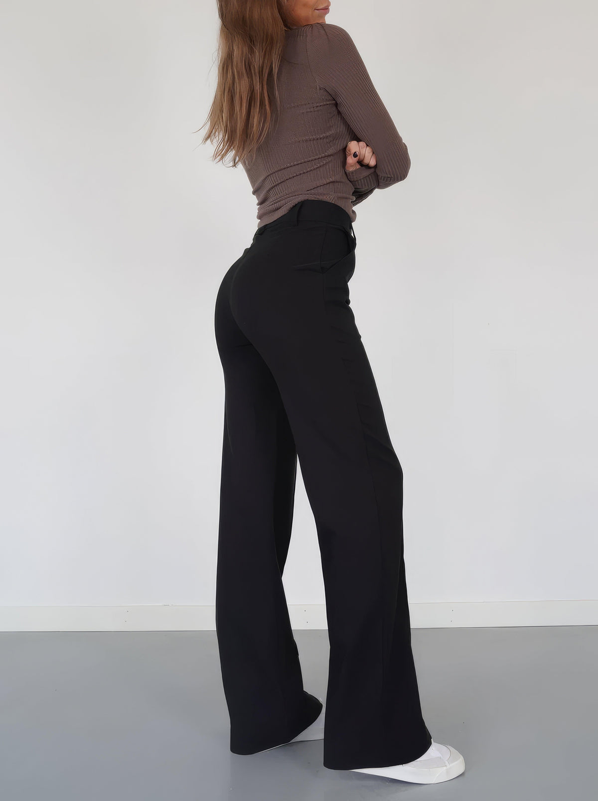 Elegant High-Waisted Wide-Leg Trousers