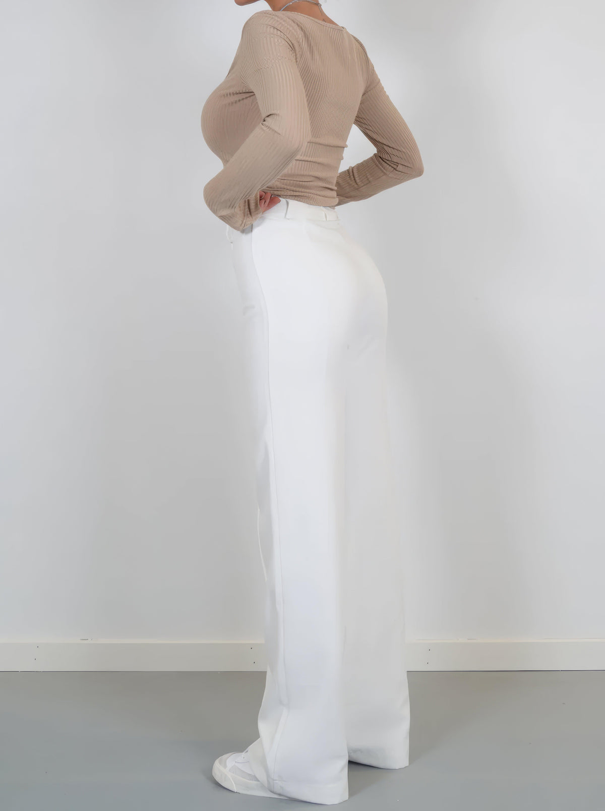 Elegant High-Waisted Wide-Leg Trousers