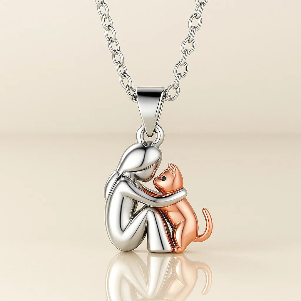 Elegant Hug Pendant Chain Necklace - Stylish Jewelry