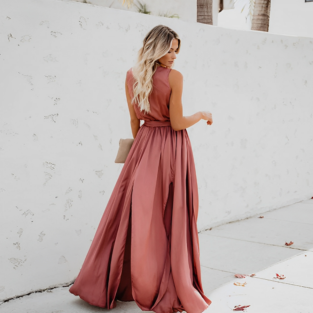 Elegant Maxi Dress with Waist Belt for Special Occasions