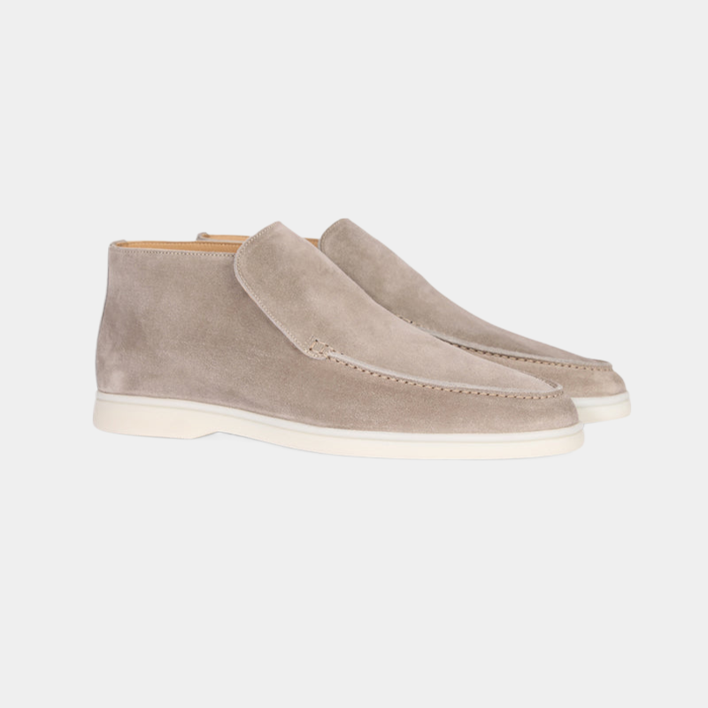 Elegant Men's Suede Loafers – Subtle Chic for Any Occasion