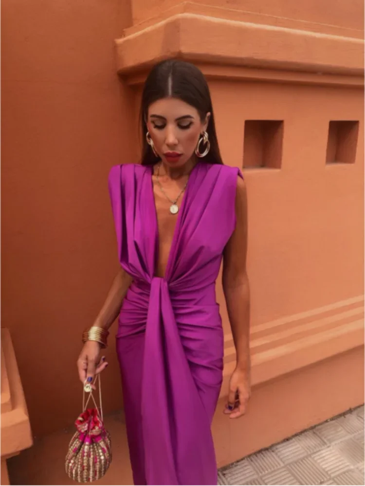 Elegant Pleated Maxi Dress