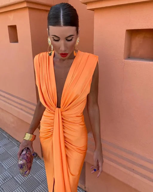 Elegant Pleated Maxi Dress