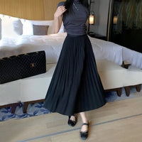 Elegant Pleated Midi Skirt
