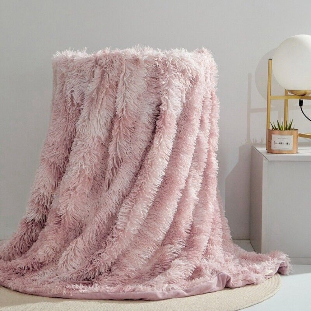 Fluffy faux fur throw blanket