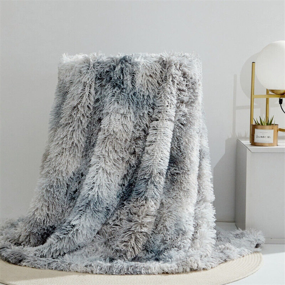 Fluffy faux fur throw blanket
