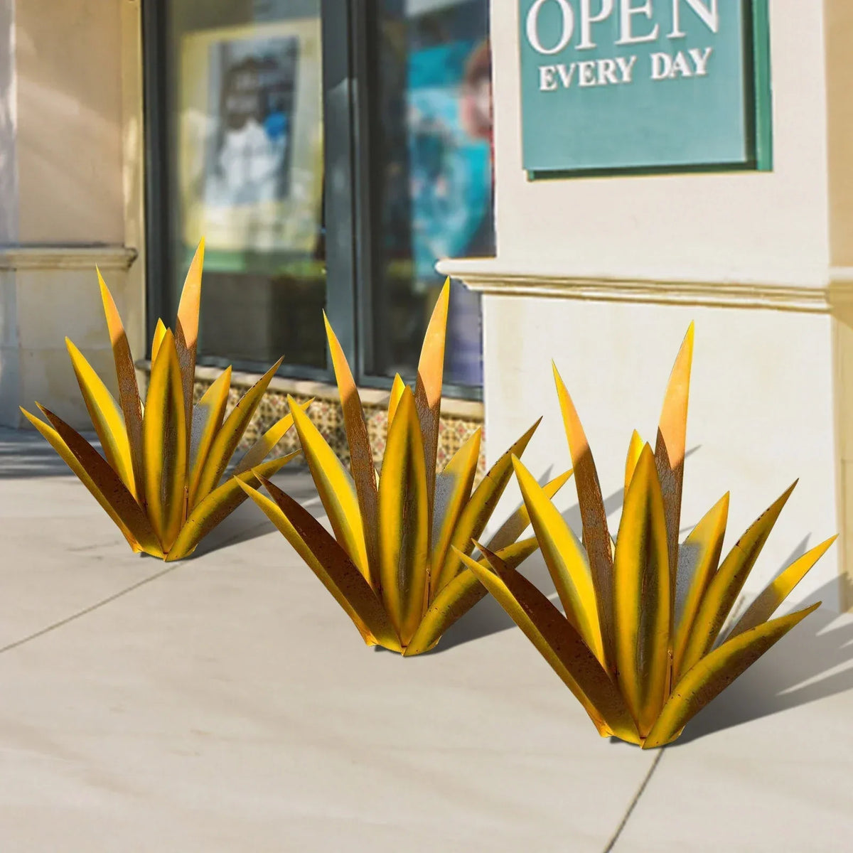 Handcrafted Rust-Proof Metal Agave Garden Sculpture for Indoor & Outdoor Decor