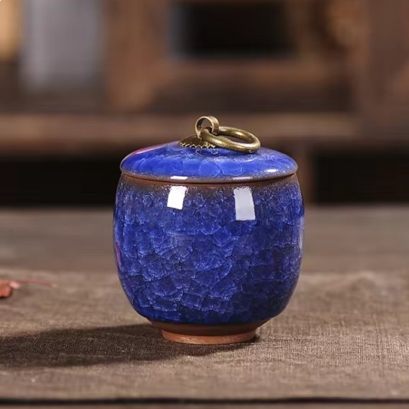 Handmade Cat-Shaped Ceramic Pet Urn