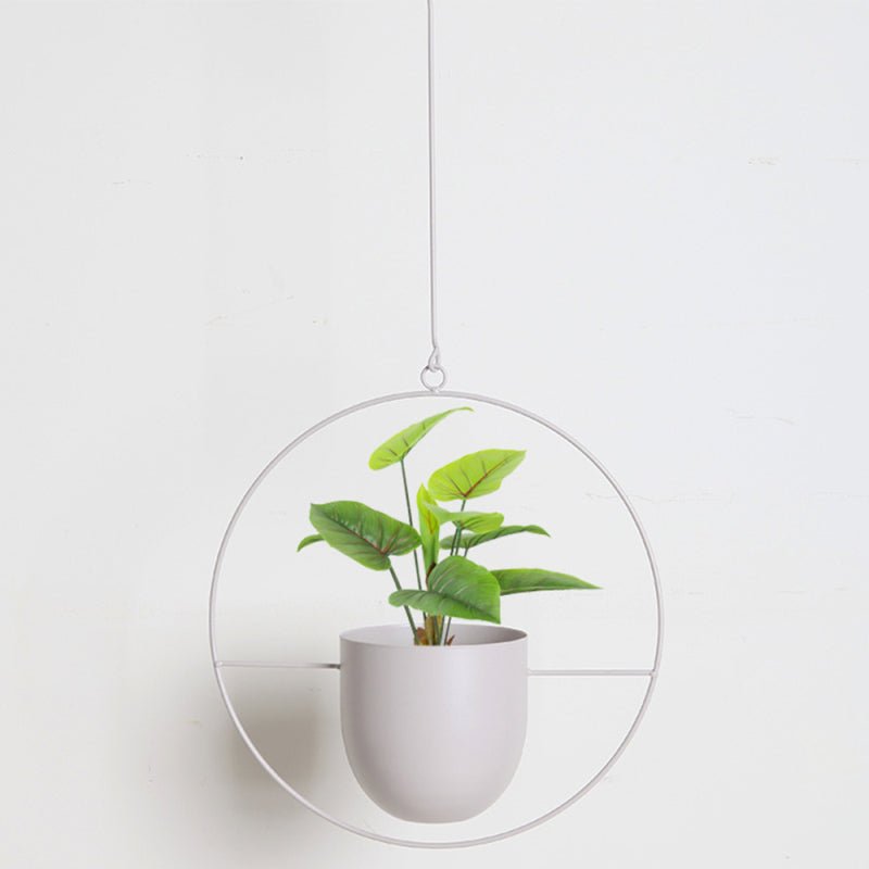 Hanging Planter – Elegant Metal Indoor and Outdoor Plant Pot with Chain